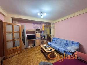 Trosoban stan 64m2 Nova Detelinara