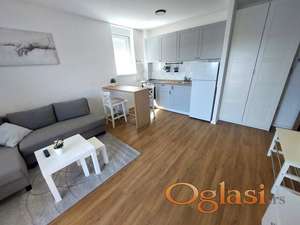 Stan,PETROVARADIN,PETROVARADIN,kv: 37, € 360, ID: 9101726