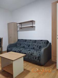 Izdaje se namešten stan u centru Novog Sada