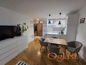 Trosoban stan, 54m2, Novo naselje - Bistrica
