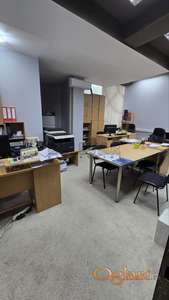 Izdaje se lokal u Zoni 2, 37m2