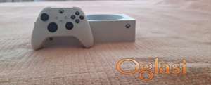 Xbox Series S, malo korišćena, – bez oštećenja, kvarova i popravki!
