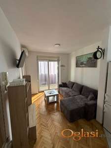 Nameštena garsonjera na Novoj Detelinari, od 15.02.