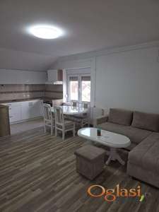 KOMFORAN KOMPLETNO RENOVIRAN DVOSOBAN STAN NA KLISI