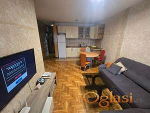 ODMAH USELJIV JEDNOIPOSOBAN STAN U CENTRU GRADA 450 EURA