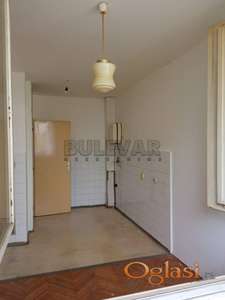 Stan u Kragujevcu, 38 m2 - 3. sprat, naselje Stanovo
