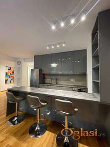Privatni ulaz! Lux. Terasa 125m2