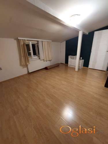 Fotografija stana 5 od 10