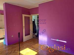 Dvosoban odčličan stan-Grbavica!