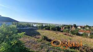 Banoštor-Uknjižen Plac 893 m2 u Mirnom kraju-065/385 8880