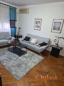 KOMFORAN DVOSOBAN STAN NA LIMANU 2,PREKO PUTA PROMENADE