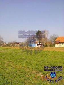 Na prodaju predivan plac na Petrovaradinu!!