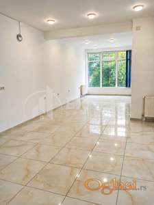 Nov poslovni prostor 60m2