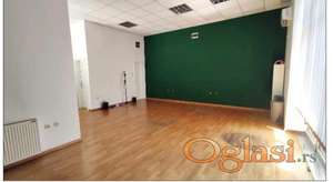 PRODAJE SE LOKAL 51m2, ZELEZNICKA ULICA SAM CENTAR GRADA!