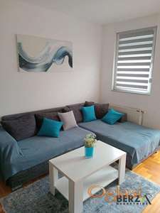  ODLIAN JEDNOIPOSOBAN STAN U STROGOM CENTRU  Agencijska ifra 9111770Izdaje se odlian jednoiposoban stan na 3 spratu zgrade sa liftom u strogo