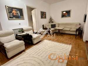 Izdajem potpuno renoviran dvosoban stan u Centru !!! ID#3941