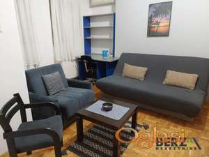 LEPO NAMEŠTENA GARSONJERA NA GRBAVICI