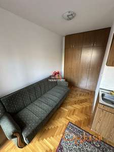 Garsonjera - 28m2 - Detelinara