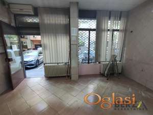 ULIČNI LOKAL NA PROMETNOM MESTU, SOCIJALNO