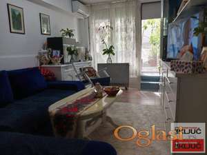 KOD FUTOŠKE PIJACE, 54m2, Dvoiposoban, Polusuteren