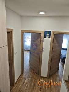 Odličan dvoiposoban stan od 63 m² u novogradnji u Petrovaradinu.