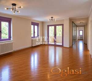 prostran četvorosoban stan (125 m²) ima i garazno mesto ID#5801