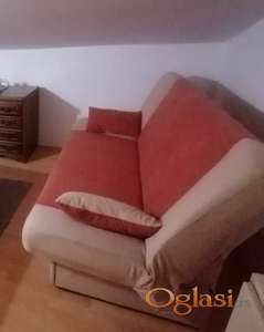 Prodajem krevet na razvlačenje