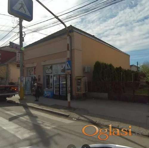 Prodajem domaćinstvo sa dva stambena object, Mrčajevci