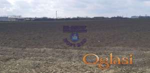 Na prodaju odlican plac na Sajlovu!