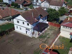 Kuća, sa dve stambene jedinice. plac 1440m2.