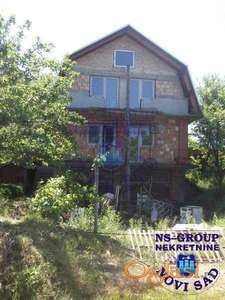 - Kuća u Bockama - Sremska kamenica - Plac 642m2 -