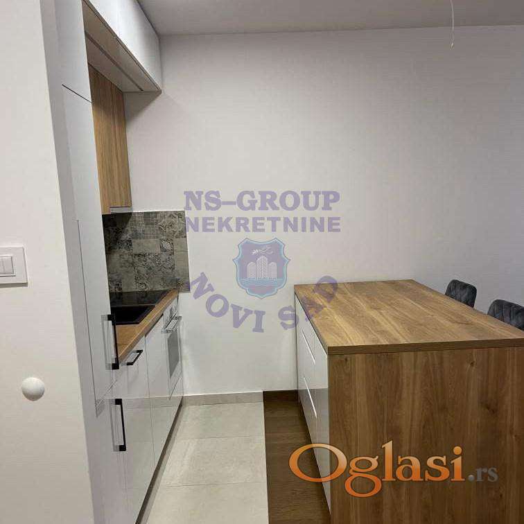 Izdaje se luksuzno opremljen jednoiposoban stan na Socijalnom, površine 42 m² — fotografija