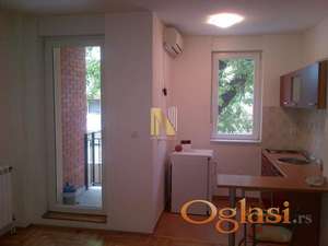 Funkcionalna garsonjera na odličnoj lokaciji - Socijalno