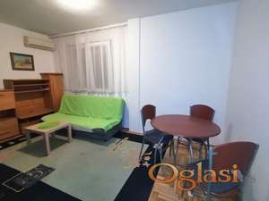 Namešten jednoiposoban stan 38m2 - Bulevar Evrope