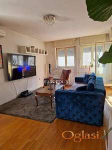 Dvosoban stan na prodaju blizu Djeram pijace ID#9108