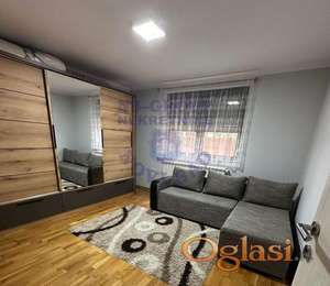 Odlična kuća u Žablju!