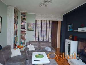 Odličan trosoban stan na Novoj Detelinari! 68m2