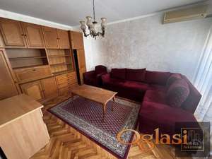 Trosoban stan na Sajmištu- 70 m² !
