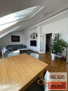 PETROVARADIN, 73m2, Trosoban-Penthouse, Namešten
