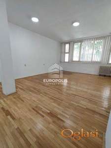 Poslovni prostor, Banovo brdo, odlična lokacija ID#9852