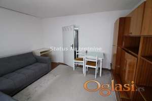 Garsonjera 23m2 - Trg mladenaca