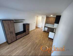 Nov jednoiposoban stan u Petrovaradinu sa parking mestom