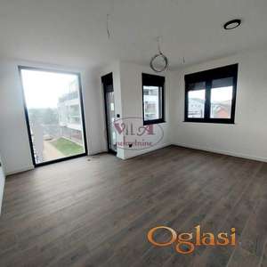 Novi Sad, Telep, Lux dvoiposoban stan sa krovnom terasom