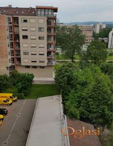 Dvosoban prazan stan Spens