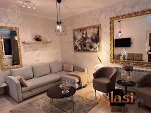 Izdavanje luksuzno opremljene garsonjere na Vračaru