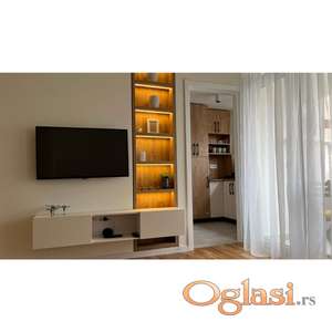 Moderno uređen jednoiposoban stan, 44 m², epicentar Novog Sada