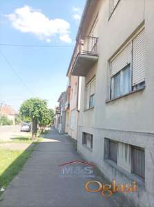 Spatna kuća u centru Rume