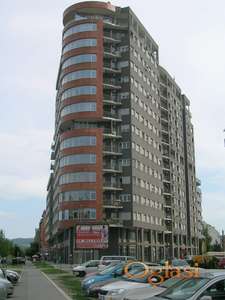 Izdajem namestenu garsonjeru