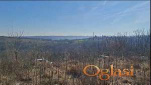 Plac pogodan za izgradnju manje vikend kuće