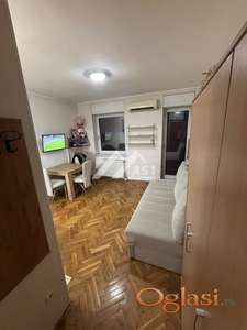 Izdajem lepu renoviranu garsonjeru na Rotkvariji !!!- niski troskovi ID#5264